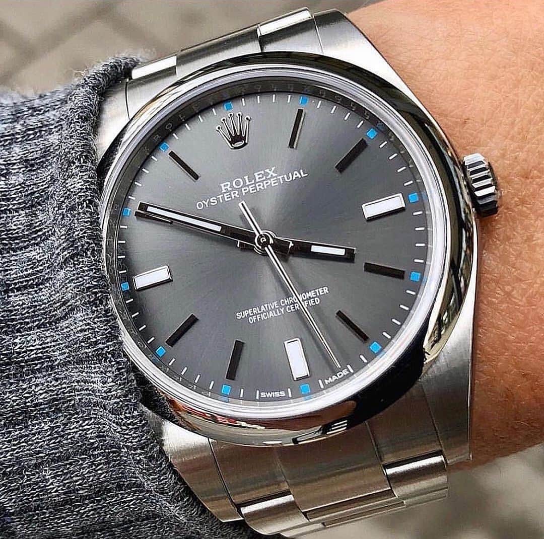Daily Watchさんのインスタグラム写真 - (Daily WatchInstagram)「Rolex Oyster Perpetual with super clean and simple design. What are your thoughts about this piece? Photo by @watchshow_rolex_israel」8月23日 1時09分 - dailywatch
