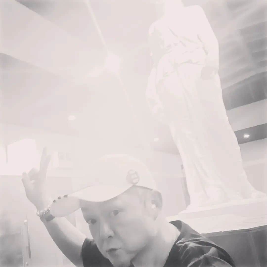 松本隆博のインスタグラム：「。⁡ ⁡酔いました~~~⁡ ⁡帰って寝まーす(ﾉ˶>ᗜ​<˵)ﾉ⁡ ⁡⁡ ⁡夜遊び還暦少年⁡ ⁡松本隆博」