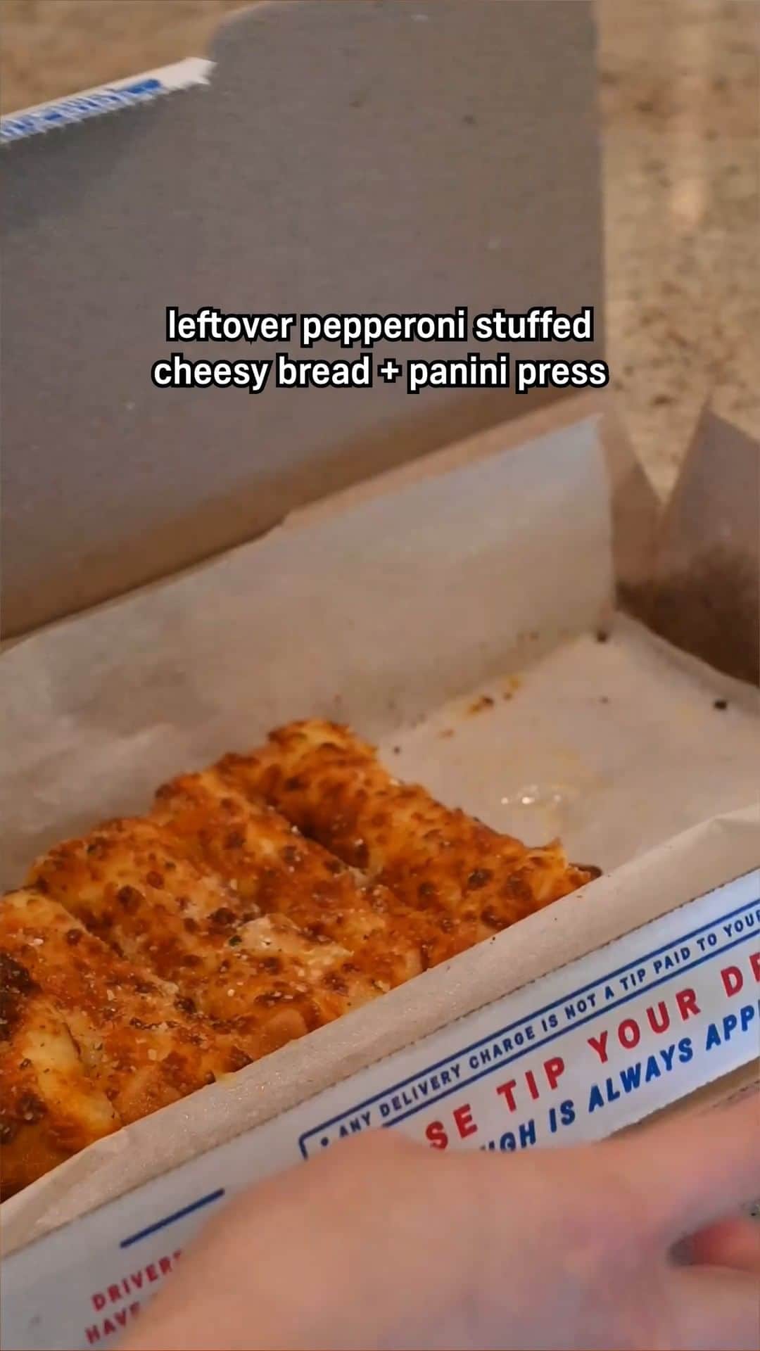 のインスタグラム：「starting a new series called will it panini #pepperonistuffedcheesybread」