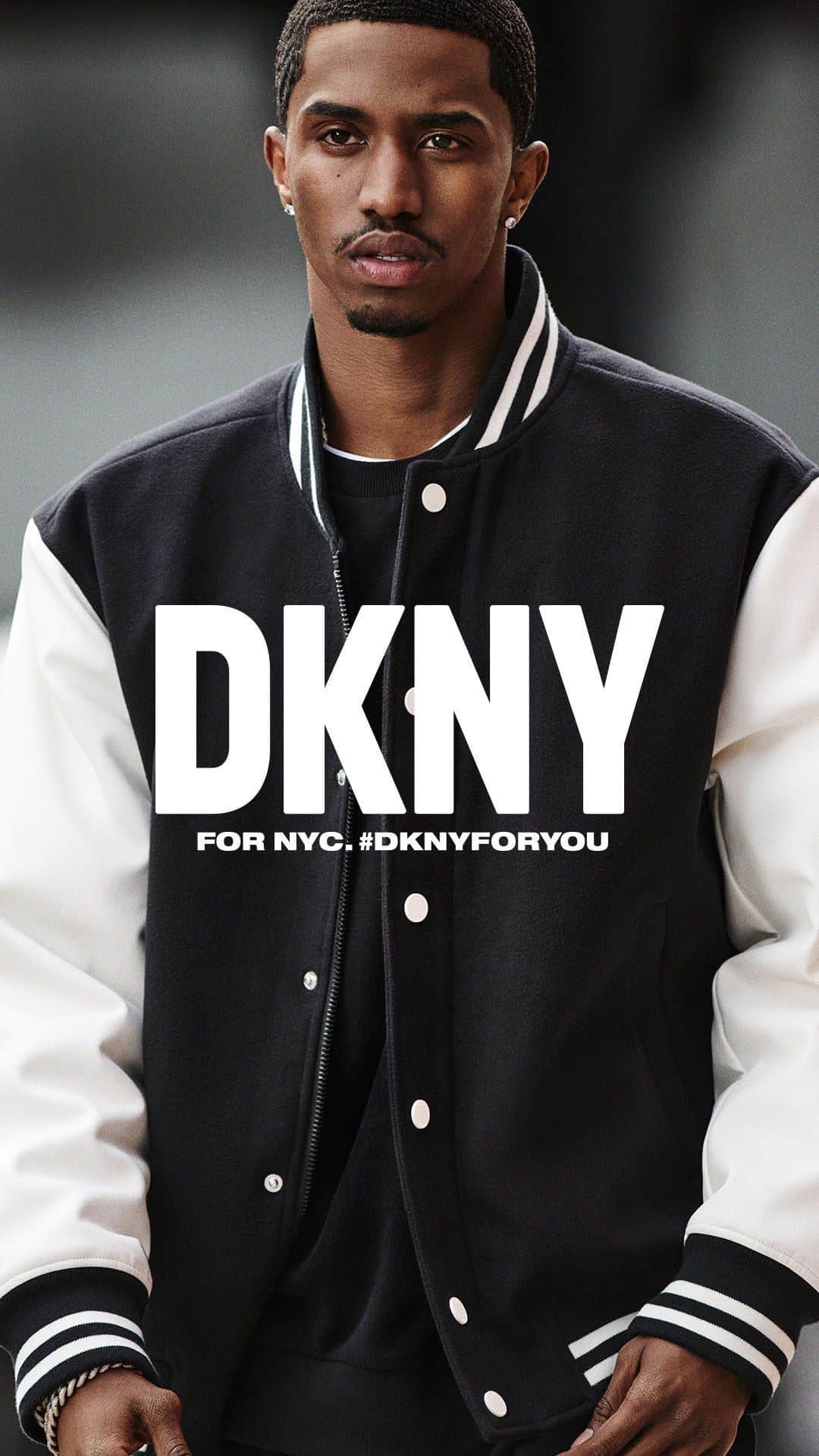 DKNYのインスタグラム：「The New York journey isn’t just about where you’re going. It’s about who you’re going with.  #DKNYFORYOU」