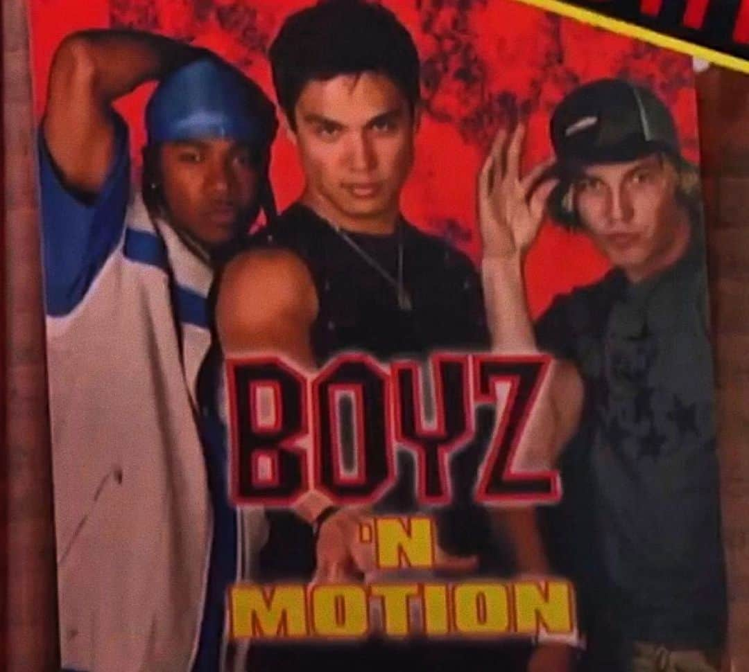 コロンバス・ショートさんのインスタグラム写真 - (コロンバス・ショートInstagram)「NEVER FORGET 🤌🏽 #WeTheBoyzInMotion #WeGiveYouOurDevotion @disneychannel #TBT @michaelcopon @hiryanhansen @anneliesevanderpol @kylemassey @ravensymone and of course @officialorlandobrown #Goodtimes directed by @therealdebbieallen #HISTORICAL @orca_united_society #ORCAWave📡🌊🐳」8月23日 4時16分 - officialcshort