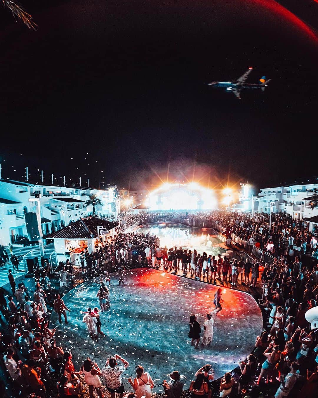 KYGOさんのインスタグラム写真 - (KYGOInstagram)「Ushuaia show 4/5 🫶🏼」8月23日 4時46分 - kygomusic