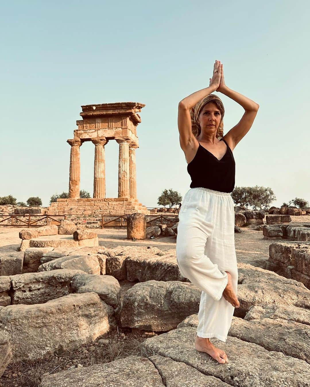 マリサ・トメイのインスタグラム：「Demeter . Persephone . Us. 🌿」