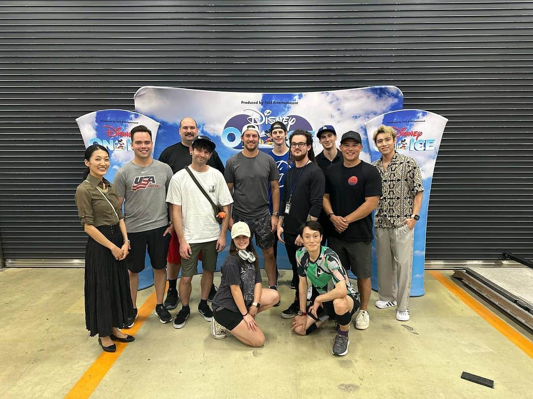 トレバー・バウアーのインスタグラム：「Big thanks to @sippinlien and the Disney On Ice crew for inviting and letting me be apart of the show! It was such a fun experience and more to be seen on this weeks vlog!」