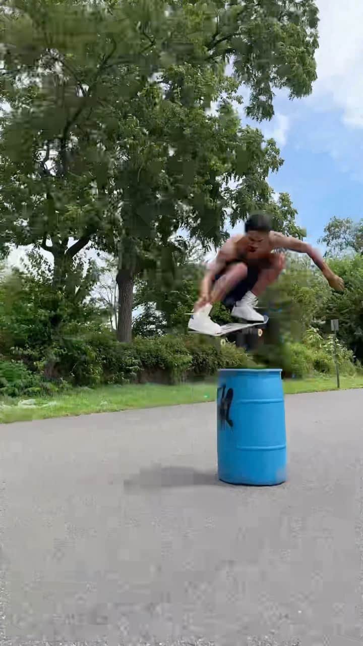 adidas Skateboardingのインスタグラム：「In case you missed it 🚐💨 /// NJ, PA, DE & DC.  ⬇️ EAST COAST TOUR leg 2 dates and locations ⬇️  • Ithaca, NY with @homegrownskate Aug 26th • Albany, NY with @seasonsskateshop Aug 28th • Providence, RI with @wearecivil Aug 30th • Boston, MA with @orchardshop Sep 1st  More details to come.  #adidasSkateboarding」