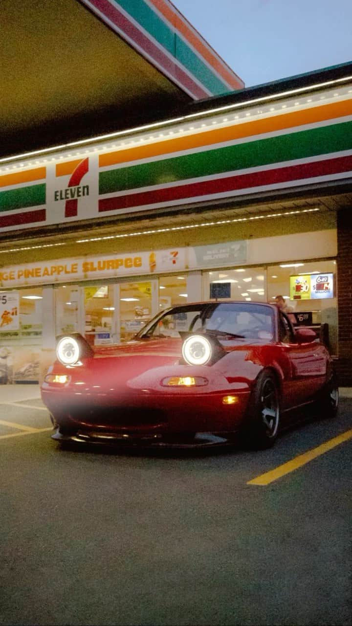 7-Eleven USAのインスタグラム：「Have you already found 2 of the 3 cars we’ve hidden in Fortnite? Here’s a clue for Car #3: Sometimes you’ve got to open new doors to find what you’re looking for…🤠   NO PURCHASE NECESSARY. 50 U.S. (D.C.), 18 +. Ends 8/25/23. See Official Rules in BIO for entry details or mail in entry method, odds, & prize details. Void where prohibited.   This is not sponsored, endorsed, or administered by Epic Games, Inc.」