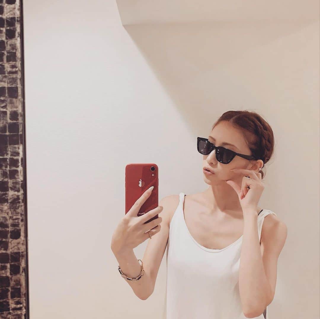 加賀美早紀さんのインスタグラム写真 - (加賀美早紀Instagram)「Happy☺︎  bbqしたい  #sunglasses #eyewear」8月23日 16時23分 - kagami_saki