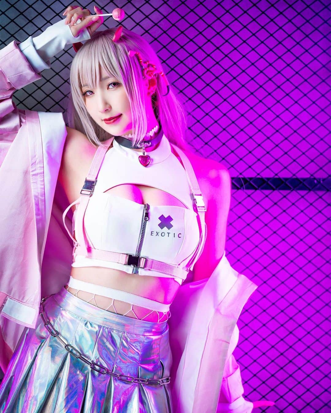 Sherryのインスタグラム：「- 🍭🍭  #cosplay#cosplayer #cosplaygirl #photo #cosplayphoto #cosplayersofinstagram #cosplayphotography #anime #silverxherecosplay #patreoncreator #patreonartist  #コスプレ　#コスプレイヤー　#コスプレイヤーさんと繋がりたい　#コスプレ写真 #nikke #nikkegoddessofvictory #viper」