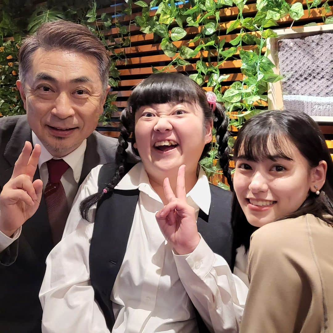 近江谷太朗さんのインスタグラム写真 - (近江谷太朗Instagram)「⁡角松敏生さんの⁡⁡ ⁡「THE DANCE OF LIFE 〜Final Chapter〜」 絶賛稽古中⁡ですが、⁡ ⁡昨晩は稽古後、角松監督の元、⁡ ⁡宣伝用PV撮影でした。⁡ ⁡いい感じの映像が撮れてたので公式HP更新をお楽しみに😊 ⁡⁡ ⁡http://www.toshiki-kadomatsu.jp/special/milad2_2023/⁡ ⁡⁡⁡  ⁡そして、今日はとある映画の撮影🎥⁡ ⁡「令和の野球少女」こと池田朱那ちゃんと⁡ ⁡ぽんぽこの高木ひとみ〇さんと一緒に写真撮ってもらいました😊⁡ 情報、もう少々お待ちくださいませ🙇🏻‍♂️」8月23日 17時26分 - tarooumiya