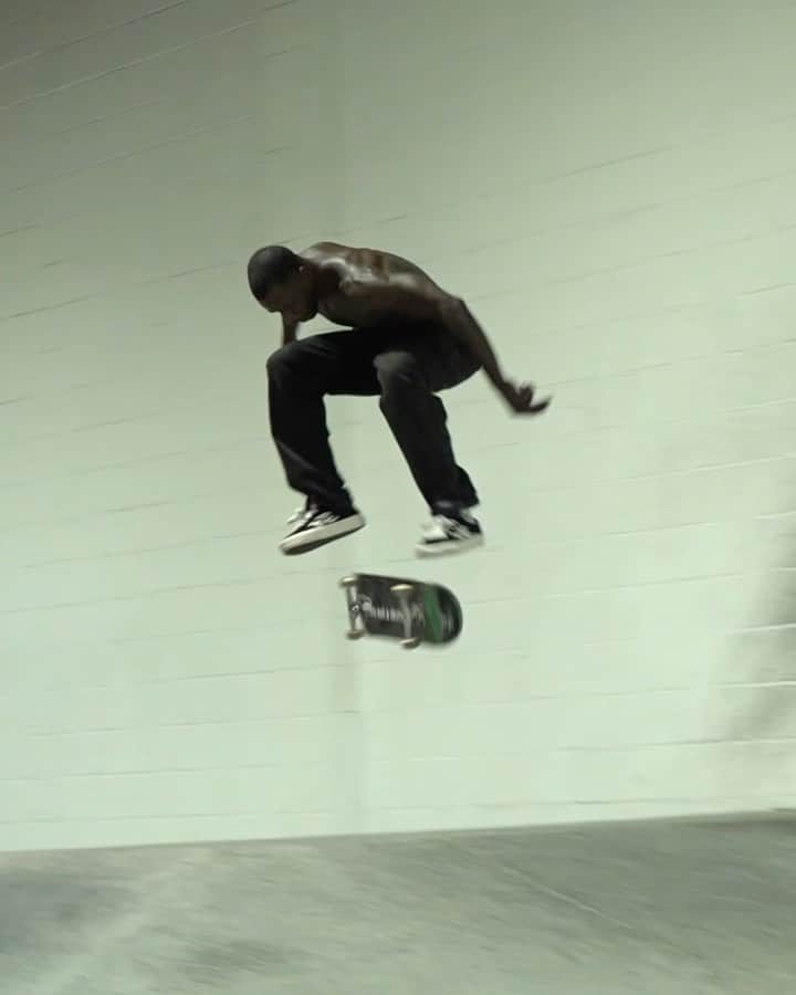 シェーン・オニールのインスタグラム：「SKATING WITH THE LEGENDS !  @antwuandixon @prod @erickoston  FILMED BY @spanishmiketv」