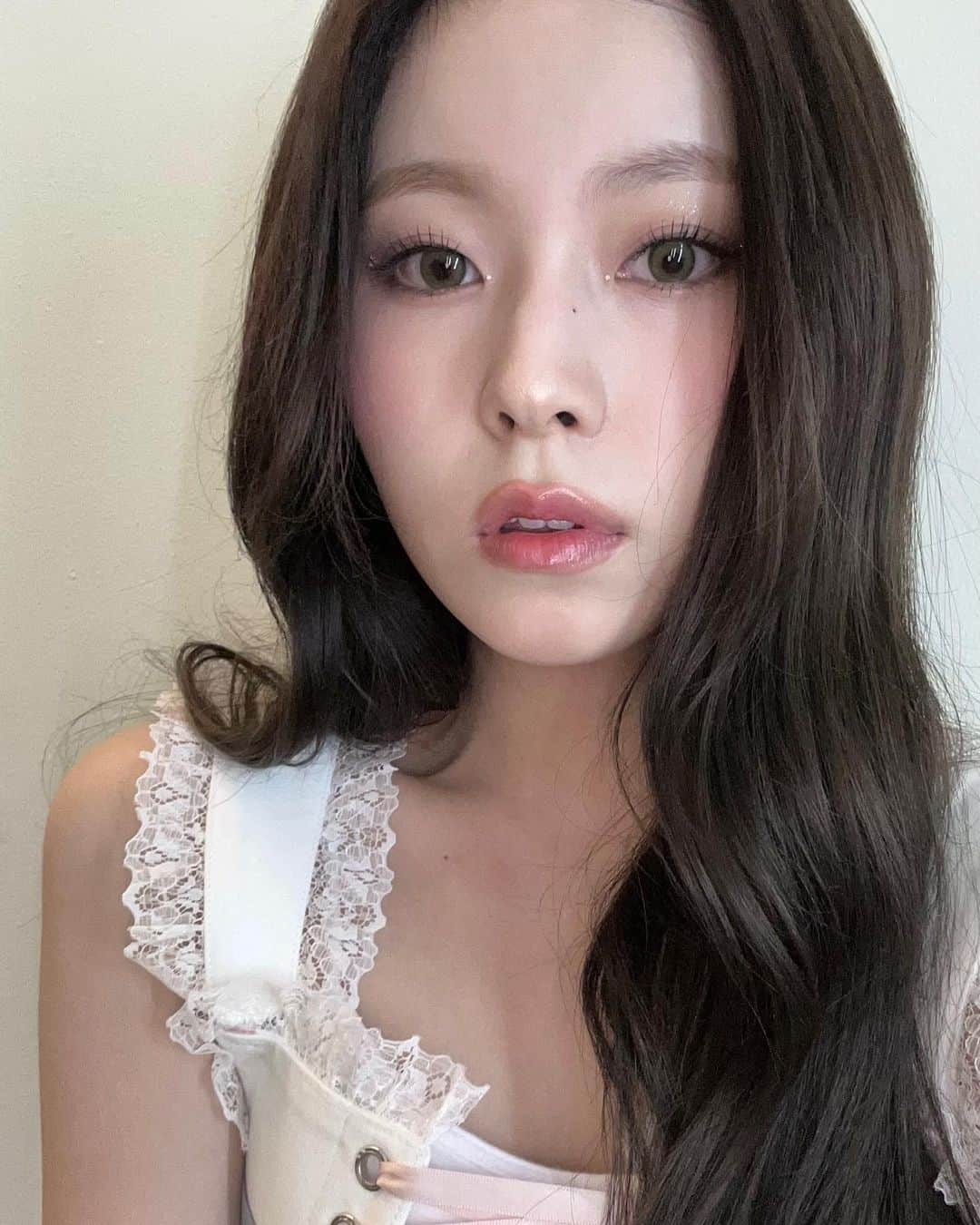 NMIXXさんのインスタグラム写真 - (NMIXXInstagram)「🩰 ¡Hola!  #NMIXX #엔믹스 #규진 #KYUJIN #kampfestcdmx」8月23日 9時44分 - nmixx_official