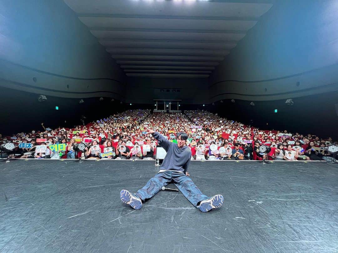 RAIN（ピ）さんのインスタグラム写真 - (RAIN（ピ）Instagram)「皆さんのおかげでkeita fan meeting東京大阪無事に終わりました これからもっと応援してください ありがとうございます。😍👍🏻🙏🍾 Thanks a lot” keita fan meeting “Tokyo and Osaka ended safely. That was fantastic Please continue to support Keita Thank you.🙏🤟🏻🔥」8月23日 9時45分 - rain_oppa