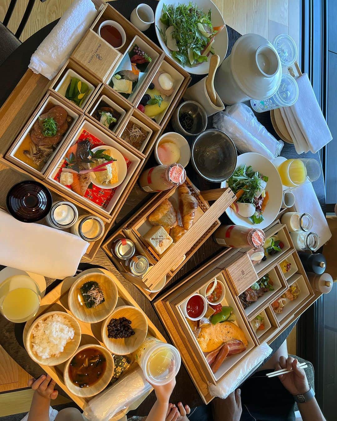 松永祥兵さんのインスタグラム写真 - (松永祥兵Instagram)「本当に素晴らしいホテルでまたいつか泊まりたい☺️  #mariottbonvoy カードは本当にオススメです👌  #marriottbonvoy #マリオットヴォンヴォイ #リッツカールトン日光 #ポイント泊」8月23日 10時00分 - matsunaga.shohei