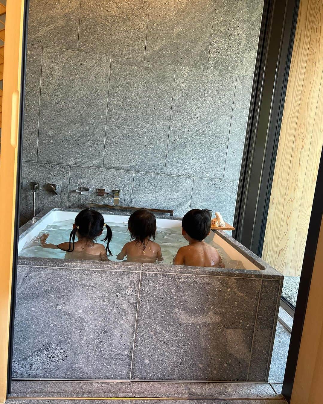 松永祥兵さんのインスタグラム写真 - (松永祥兵Instagram)「本当に素晴らしいホテルでまたいつか泊まりたい☺️  #mariottbonvoy カードは本当にオススメです👌  #marriottbonvoy #マリオットヴォンヴォイ #リッツカールトン日光 #ポイント泊」8月23日 10時00分 - matsunaga.shohei