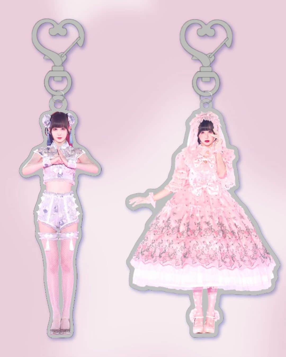 ゆりにゃさんのインスタグラム写真 - (ゆりにゃInstagram)「.  🐇🎀¸.•*¨*•¸.•*¨*•¸.•*¨*•¸.•*¨*•  🌙🩷ゆりにゃグッズ発売中🩵🎟️  ╓═══════☆═══════╖  　⚜️再販なし⚜️  　今年のゆりにゃグッズはこちらで 　最後です( ᵕ ᵕ̩̩ )   　是非この機会にGETしてくれたら 　嬉しいです🏳️‍⚧️🩵🎀🩰🎠🪞🫧  ┗━━━━━━༻❁༺━━━━━━┛  .」8月23日 10時15分 - yurinya_1128