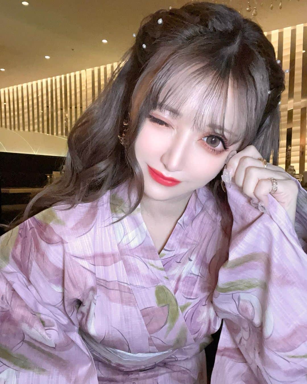 桜井莉菜さんのインスタグラム写真 - (桜井莉菜Instagram)「【 @ageha.kitashinchi 】 浴衣イベント👘💓 1日目は淡いピンクにしました🩷💜🩷 かーわーいー💓 やっぱ【 @dress_sugar 】の浴衣は毎年可愛いのでいっぱいで毎年迷うっ💜 今年は花火大会行けなかったけど、屋形船とか乗りたいなぁ🦋 誰か連れてってー🩷  #ageha#ageha北新地#北新地#北新地キャバクラ#浴衣#浴衣イベント#sugar浴衣」8月23日 10時13分 - rina__sakurai