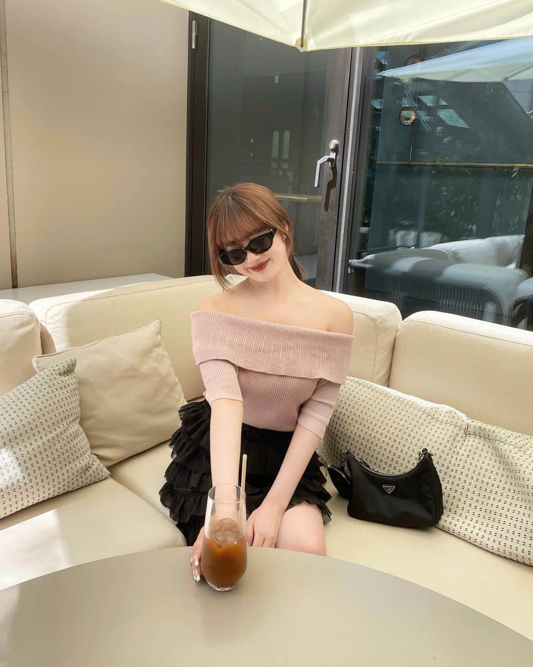 河﨑莉奈のインスタグラム：「朝食後の커피타임☕️🎀」