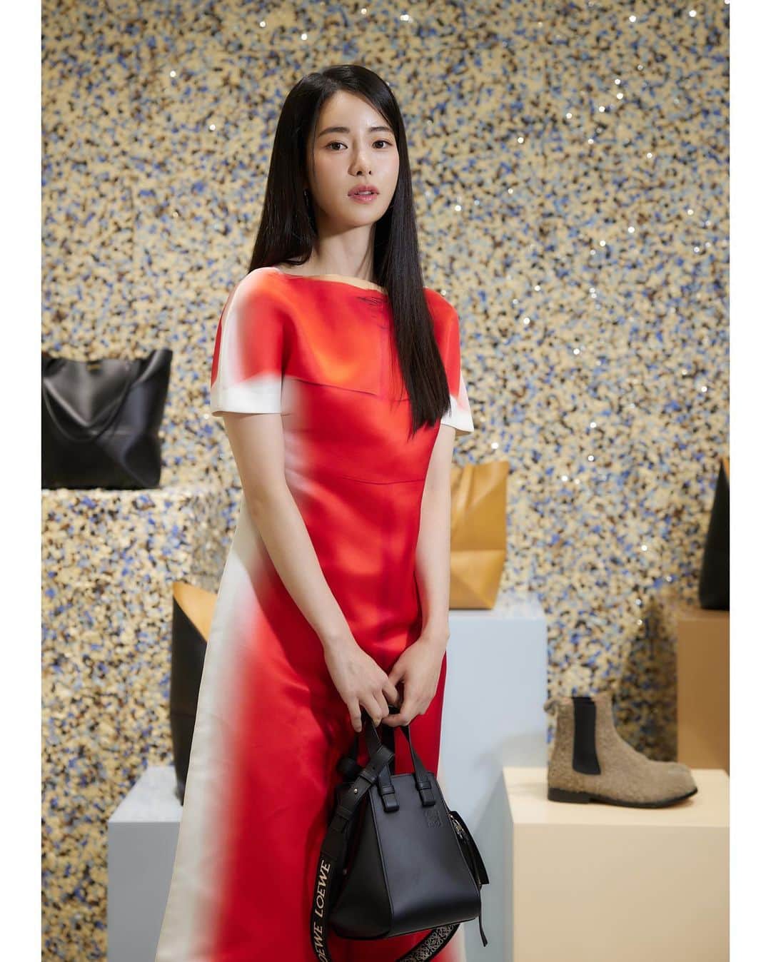 イム・ジヨンさんのインスタグラム写真 - (イム・ジヨンInstagram)「로에베 23FW 프레젠테이션&스퀴즈백 런칭행사  #LOEWE #LOEWE23FW」8月23日 10時45分 - limjjy2