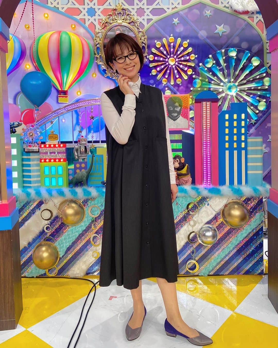 野村真季のインスタグラム：「#有吉クイズ 【有吉とメシin北海道〜錦鯉も合流SP〜】  8/22 放送 着用分 ＊Tverで見られます！ 北海道を味わいたい〜！！  #テレビ朝日 #アナウンサー #野村真季 #野村アナ」
