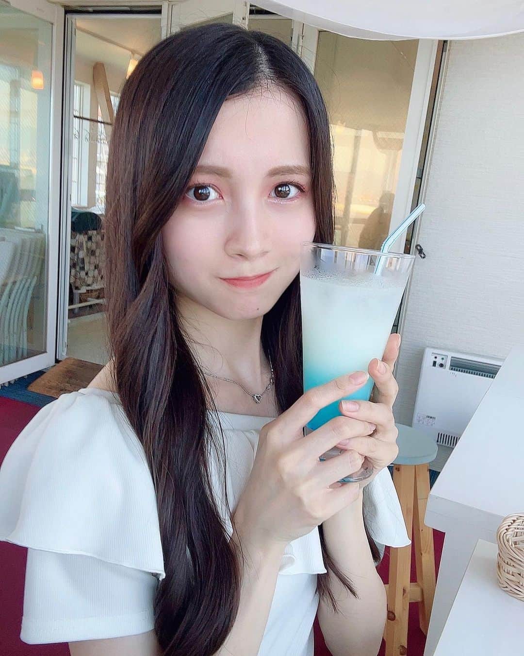 水島美結さんのインスタグラム写真 - (水島美結Instagram)「🧜‍♀️🫧🐚  海の見えるカフェで 景色も綺麗で美味しかった〜！！  #函館カフェ #函館グルメ #カフェ」8月23日 11時14分 - 17_miyuu_1112