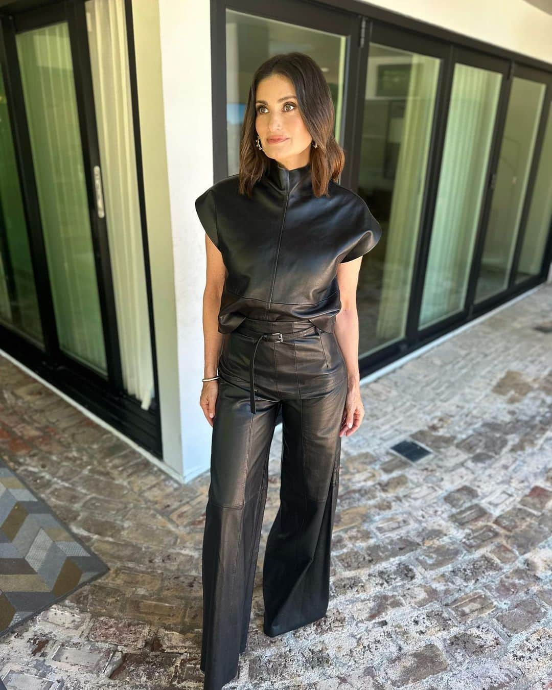 ポール・ノートンさんのインスタグラム写真 - (ポール・ノートンInstagram)「Press day glam on @idinamenzel #hair by Me using @hottoolspro & @unite_hair #makeup by @katrinakleinmakeup #styling by @taraswennen #idinamenzel #dramaqueen」8月23日 11時30分 - paulnortonhair