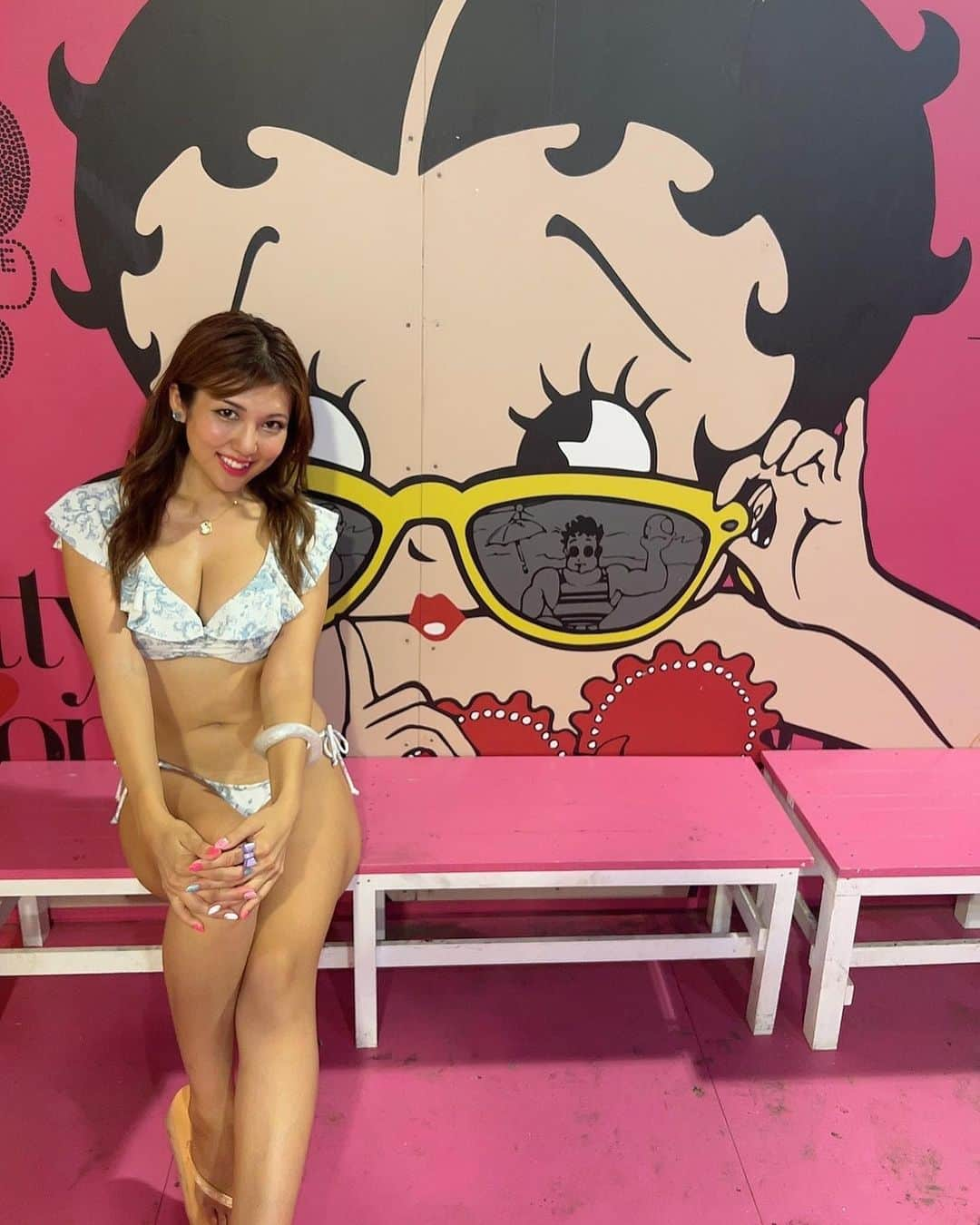 神谷麻美さんのインスタグラム写真 - (神谷麻美Instagram)「#海 楽しいっ💖🌴🥥🌺💖✨️    #海大好き 💖💋💕✨️」8月23日 11時54分 - asamice428