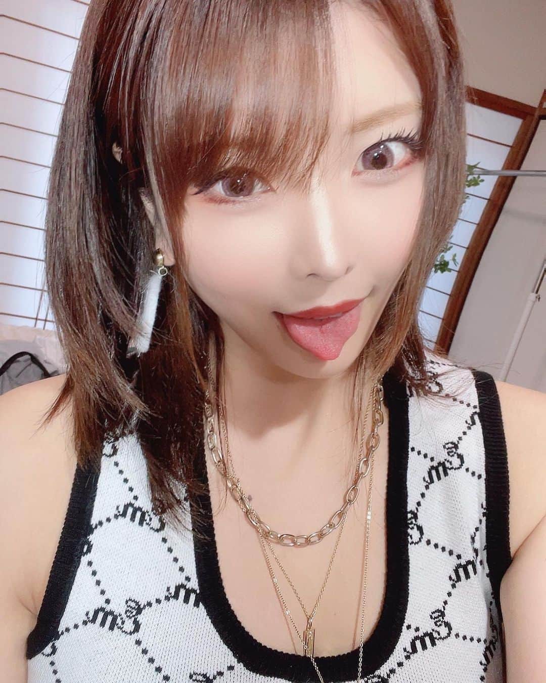 新村あかりのインスタグラム：「〜イベント情報〜 ⭕️グローリークエストDVDリリースイベント 開催日：2023/9/2(土) 会場：12:00～買取販売市場mulan横浜西口店 　　　17:00～ラムタラ 横浜駅前店  ⭕️桃太郎映像出版DVDリリースイベント 開催日時：2023/9/9(土) 13:00～  会場：東京書店 吉島店 （広島）  開催日時：2023/9/10(日) 12:00～ 会場：買取りまっくす 日本橋店（大阪）  よろしくお願いします🐻💓  #新村あかり #イベント情報」