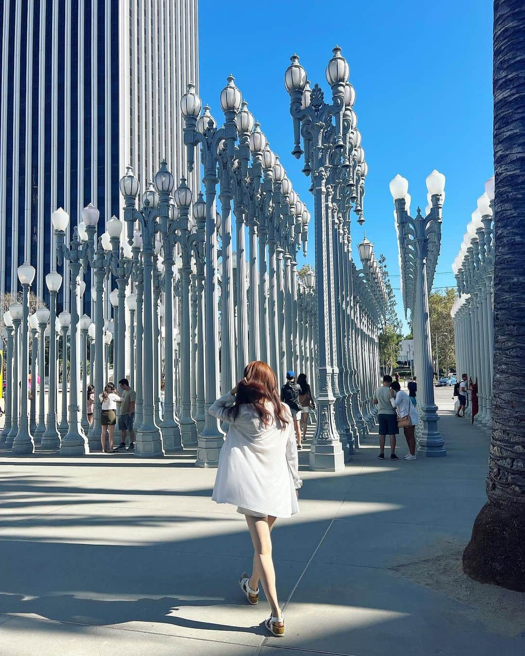 リンジさんのインスタグラム写真 - (リンジInstagram)「. 다시가고픈..  #한동안못갈듯 #LA #lacmalights#LACMA」8月23日 12時11分 - linzy_minji