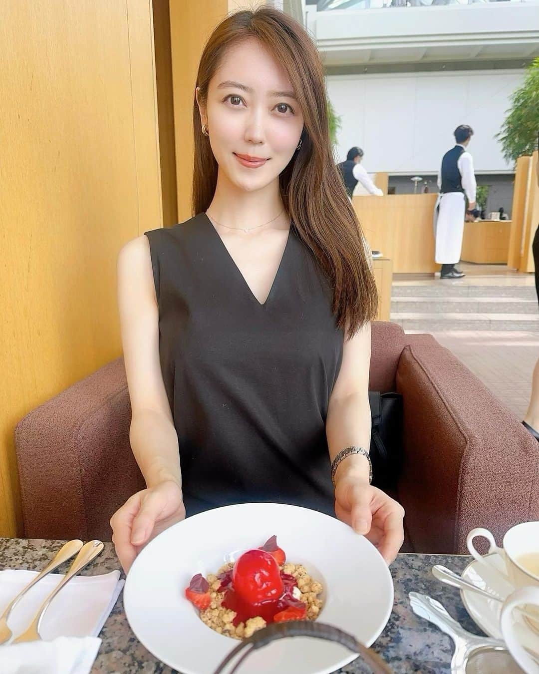 のインスタグラム：「． 甘いものに癒された時間でした😋♡🍰」