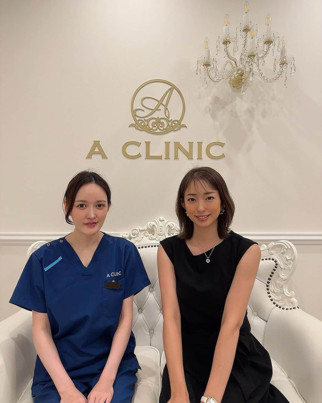 RIKAさんのインスタグラム写真 - (RIKAInstagram)「@a_clinic_ginza の木家先生　@aclinic_kiya にAスレッドを受けてきました💄  立て続けの出産と育児に追われ子供のオムツやお着替えで下を向く事が多く顔のたるみが最近の悩み🥲 更に寝る時は横向き（右）で左右のバランスも気になっていたので今回Aクリニックの木家先生に相談してAスレッドを受けることになったよー✨  前日まではちょっとドキドキだったけど、施術室がメイク室みたいですごくリラックスして施術ができたのと先生とスタッフさんの手際が良すぎてあっという間に終わった🫢  すぐ終わったのに顔がシュッとなってたるみもなくなった‼︎スゴイー✨  次回は点滴系やってみたいな❤︎ 冷え性改善点滴っていうのがあるんだけど代謝の悪い私に効果ありそう🤭🤭  @a_clinic_ginza  @aclinic_kiya   #aスレッド #糸リフト #aclinic #aclinic銀座 #aclinic横浜 #aclinic新宿 #aclinic名古屋 #aclinic大阪 #aclinic福岡 #aclinic池袋 #acllinic仙台 #aクリニック #エークリニック#小顔 #リフトアップ #スレッドリフト #小顔整形 #たるみ改善 #美容外科 #美容皮膚科 #美容クリニック#木家祐理子」8月23日 12時58分 - rinrikagolf