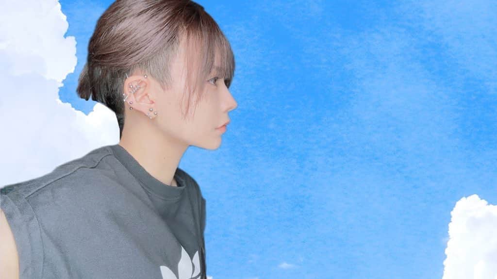雫さんのインスタグラム写真 - (雫Instagram)「髪を結べるようになったゾォ！切らなきゃネ」8月23日 13時11分 - plkshizuku