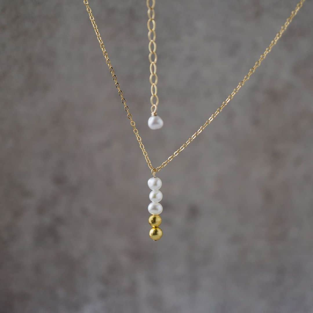 mai_smoothieさんのインスタグラム写真 - (mai_smoothieInstagram)「「月の道」necklace  Gold leaf × pearl」8月23日 13時38分 - mai_smoothie