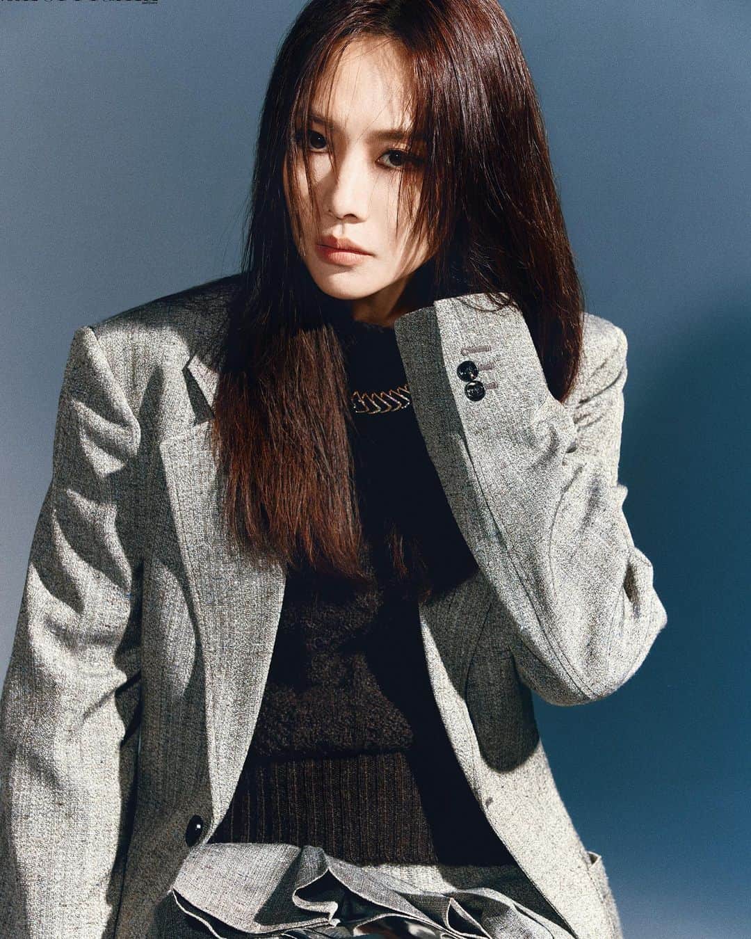フェイ のインスタグラム：「9月 时装L'OFFICIEL」