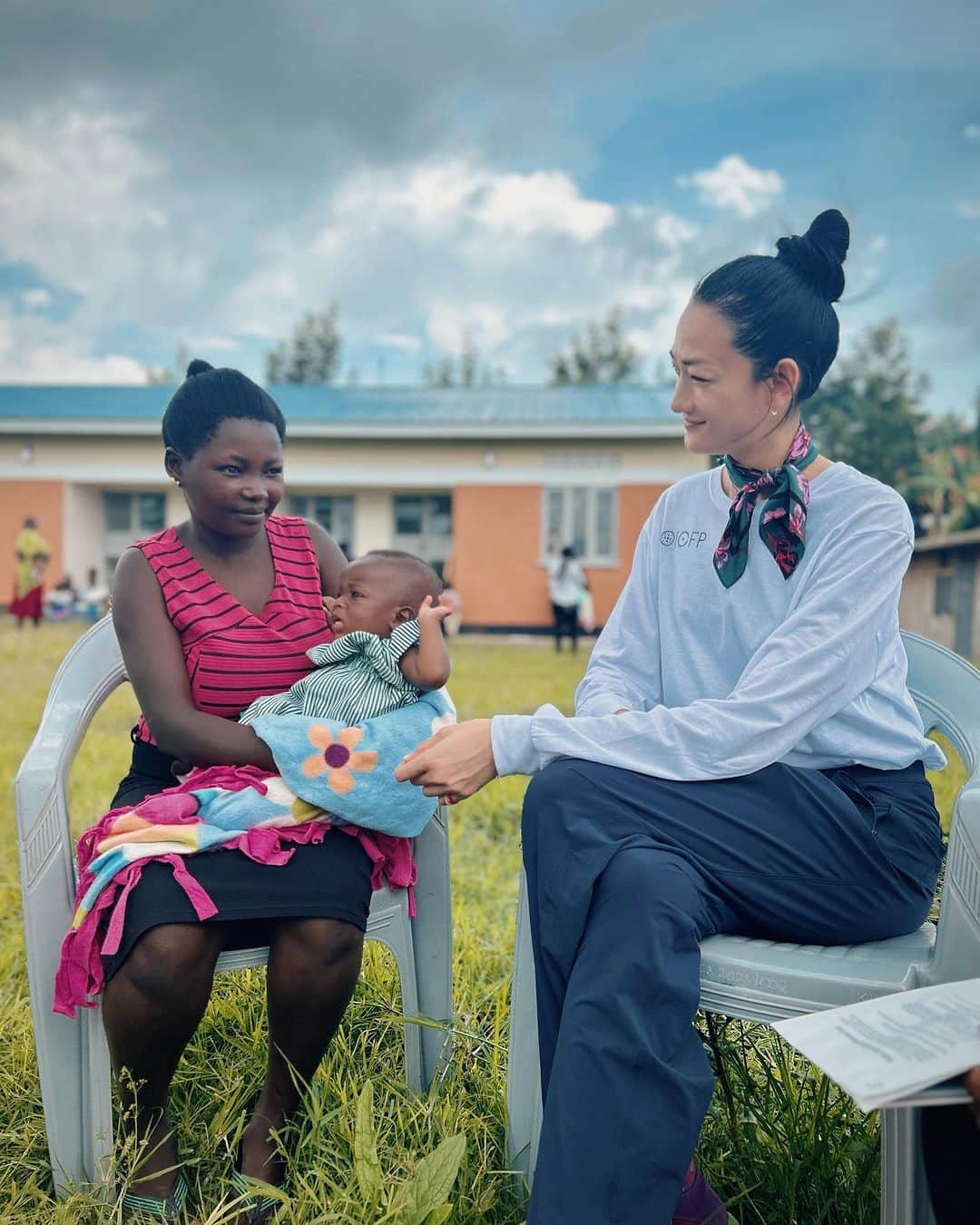 冨永愛さんのインスタグラム写真 - (冨永愛Instagram)「⁡ @joicfp のウガンダでの支援活動の視察に来ました ウガンダでSRHR(Sexual Reproductive Health and Rights)の支援をしています 13歳での出産を含む全体の28%もの若年妊娠や出産、全体の18%にも及ぶHIVと子宮頸がんの感染 サポートによって救える命と人権がある ⁡ ウガンダのパートナー @reproductivehearthuganda  Joicfpと共にサポートをしている @saraya_jp ⁡ I am in Uganda to observe the support activities of @joicfp. Joicfp works to protect SRHR in Uganda. 28% of all pregnancies and births at a young age, including births at age 13. HIV and cervical cancer infection, which account for 18% of the total population. There are lives and human rights that can be saved through support. ⁡ With our partner @reproductivehearthuganda in Uganda ⁡ #SRHR #ジョイセフフレンズ #Joicfp ⁡ ⁡」8月23日 14時38分 - ai_tominaga_official