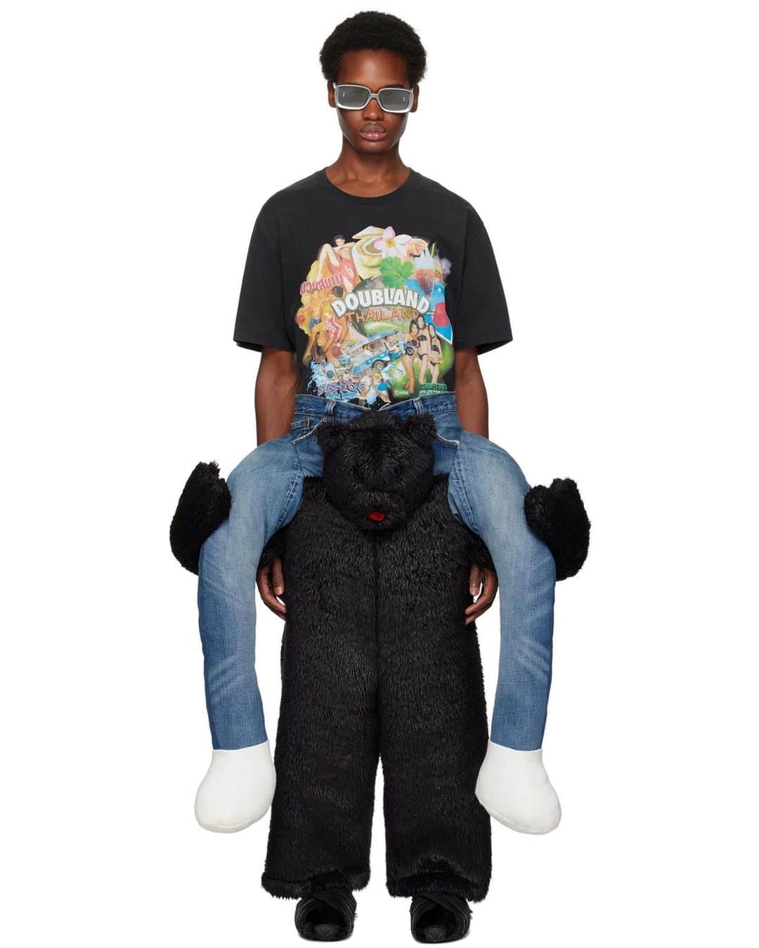 ダブレットのインスタグラム：「#DOUBLET FW23 collection arrived at @ssense」