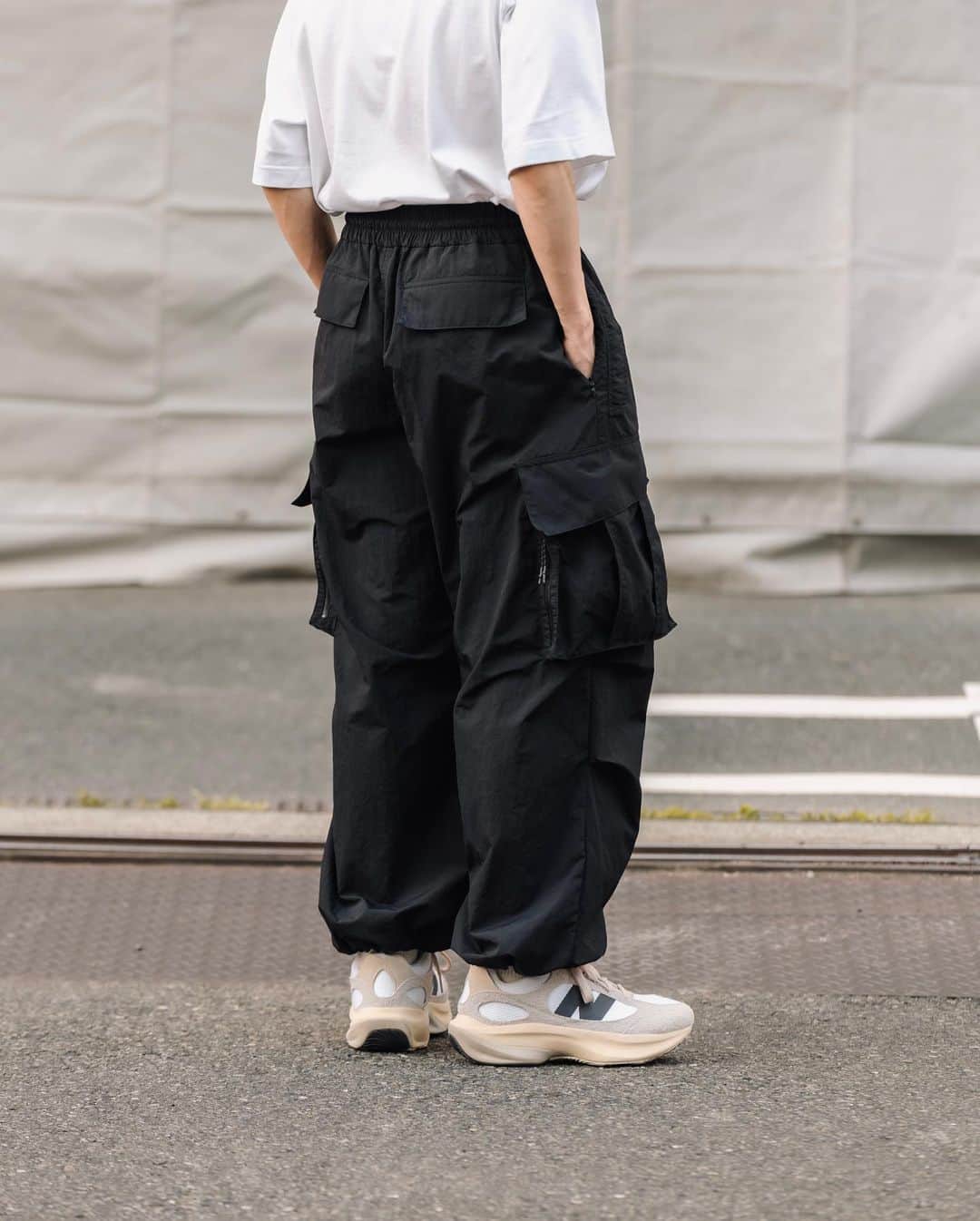 Ryoさんのインスタグラム写真 - (RyoInstagram)「ナイロンカーゴパンツの受注販売を行います☺️ 今週末、土曜12:00-✊ ㅤㅤㅤㅤㅤㅤㅤㅤㅤㅤㅤㅤ @the_clesste  ACTIVE MILITARY PANTS ㅤㅤㅤㅤㅤㅤㅤㅤㅤㅤㅤㅤㅤ #clesste」8月23日 15時00分 - ryo__takashima