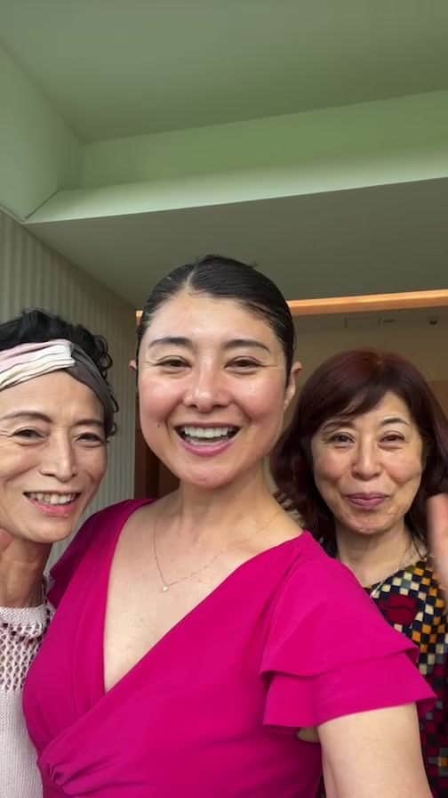 間々田佳子のインスタグラム：「目黒雅叙園から突然ですが インスタライブです。 60代弊社の看板娘 コアフェイストレーニングインストラクターの じゅんこさんと、モニカさんです！」