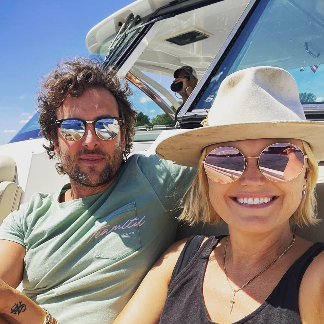 マリン・アッカーマンさんのインスタグラム写真 - (マリン・アッカーマンInstagram)「A little Canadian summer wrap up 🇨🇦 #lakelife #nature #happyplace #friends #family @christiemann1 @tanyajeanpeterson @marcustarnoy @bubbanicholson @carolinejmurray @jennyloufischer」8月24日 3時04分 - malinakerman