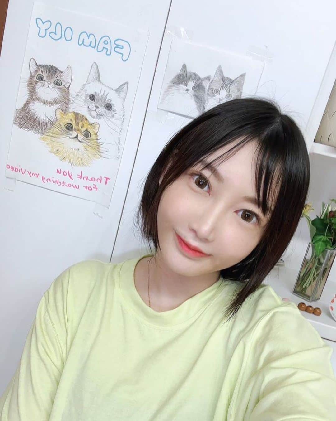 木下ゆうかさんのインスタグラム写真 - (木下ゆうかInstagram)「【告知】8月25日で大阪のお姉さんがやってるお店 彩ん梨(さんり) 旧 花円が9周年です！ 私もお手伝いに行きます！ ぎゆう@gyuuuuuu555 にも会えるかも😸 みんなにも来てもらえたら嬉しいなーっ🥹❤️ 会えるの楽しみにしてるね！ お店は20時30分から⭐️ 〒563-0032 大阪府池田市石橋２丁目４−５ 小野ビル 3F 電話 072-700-2526  カラオケとダーツのできるお酒の飲めるお店です！ お店は結構広いけぎゆうも安心🐈❤️ ※お姉さん1人でやられているのでサービスが行き届かないこともあるかもしれません。。。🥺 ご理解いただけますと幸いです🙇‍♀️ みんなに会えるの楽しみにしてるね！🫶  コロナの影響でお姉さんのお店も大変だったみたいです。なので私も少しでも力になりたいです🥺 だんだんお客さんが戻りつつあると言ってもまだまだ大変な思いをしてるお店がたくさんあると思います。 早く元通りになってほしいな 頑張ってるのに苦しむ人がいない世の中になりますように。。。  ※恐らく不具合なんですが前回投稿したものが消えてしまっていました😭 いいねコメントしてくださった皆さんありがとうございますそしてごめんなさい😭 日付変わりましていよいよ明日です！もしお近くの方いらっしゃいましたら寄ってくださいね☺️ 楽しく飲みましょー！😉」8月24日 1時54分 - yuka_kinoshita_0204