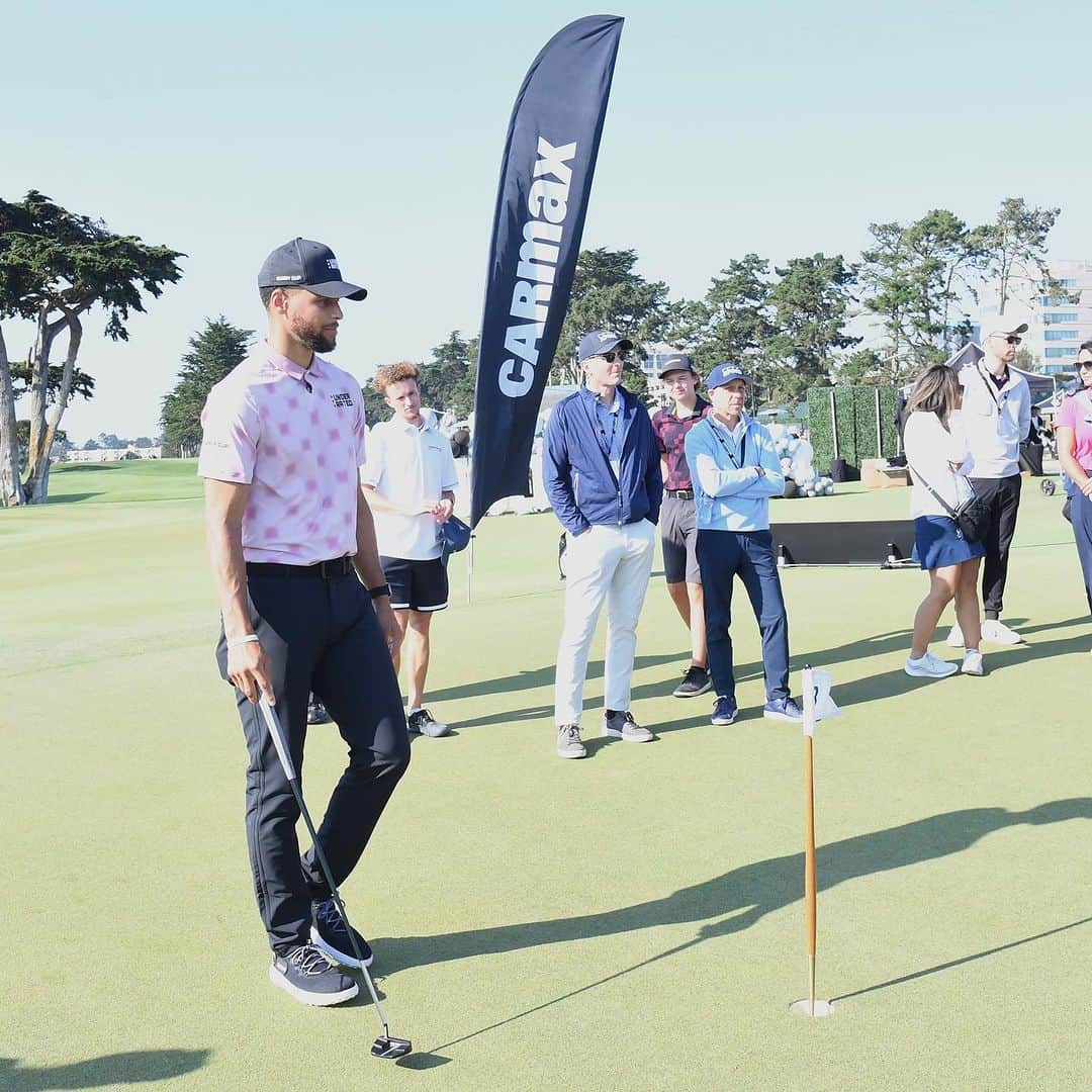 ステフィン・カリーさんのインスタグラム写真 - (ステフィン・カリーInstagram)「Appreciate @carmax for supporting @underratedgolf across all our stops this season!! Capped off by our Curry Cup Putting Contest, we couldn't have done it without em 🙌🏽  #CarMaxPartner  📸: Courtesy of UNDERRATED Golf; Noah Graham (Getty)」8月24日 2時06分 - stephencurry30