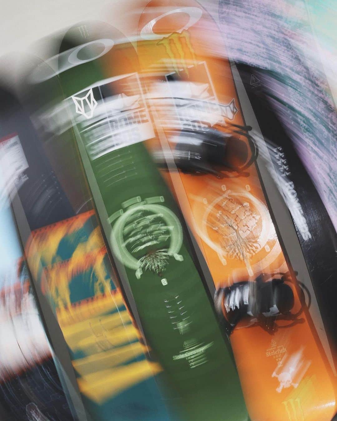 ステール・サンドベックさんのインスタグラム写真 - (ステール・サンドベックInstagram)「🎨Currently working on my 10th! year of promodel boards for @romesnowboards 🫶🏼Damn! Feel so grateful and proud of these!  Volume 9 is about to drop this fall🌲 Any ideas for number 10?👀」8月24日 2時16分 - stalesandbech