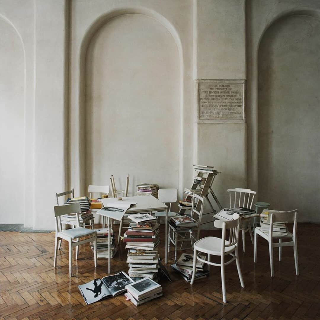 bonpointのインスタグラム：「Inspirations FW23 | Weathering back-to-school prep!​  📷 @AdrienDirand​  #Bonpoint #Inspiration」