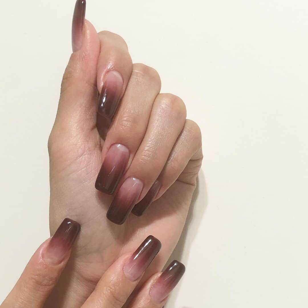 関根祥子さんのインスタグラム写真 - (関根祥子Instagram)「Acryl NAIL  💅  やっぱりスカルプでの長さだしは綺麗だね〜🥰  #mojonail #nails」8月23日 18時14分 - mojonail_shokosekine