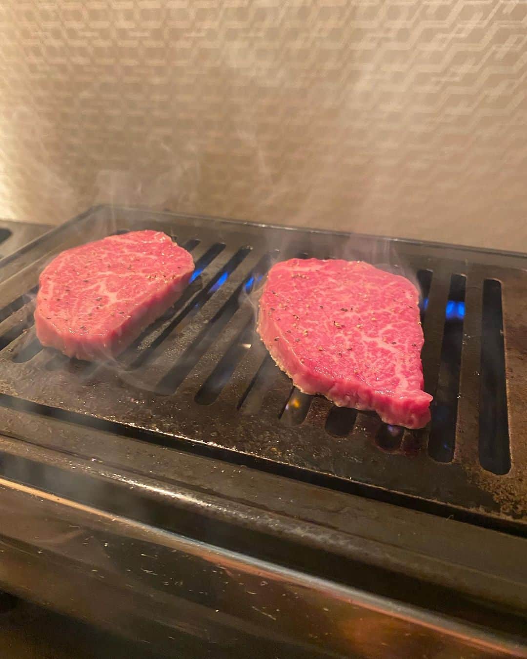 藤森マリナさんのインスタグラム写真 - (藤森マリナInstagram)「焼肉みやした🥢  ㅤㅤ ヘレがとてつもなく柔らかくて 美味しかったのでメモ📝 📍東心斎橋 #焼肉みやした #心斎橋グルメ   ㅤㅤ7〜10枚目は最近美味しかったものたち❤️」8月23日 18時26分 - maaarina0806