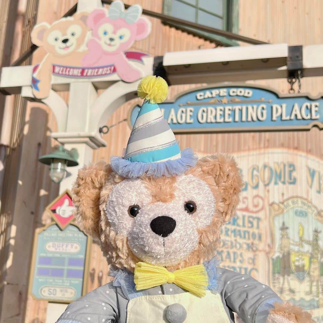 Chikako千佳子さんのインスタグラム写真 - (Chikako千佳子Instagram)「From All of Us 🎉 #リズリサ #lizlisa #TDS #tokyodisneysea #tokyodisneyresort #ディズニーシー #ディズニーコーデ #ジェラトーニ #gelatoni #量産型コーデ #fromallofus #フロームオールオブアス #ダッフィー #ダッフィーフレンズ #ダッフィーコーデ #duffy #duffyandfriends」8月23日 18時54分 - cindychikako