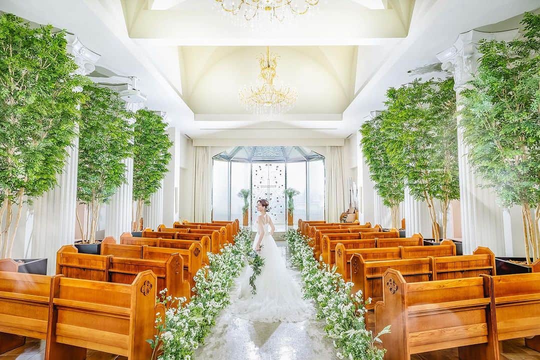 福井結婚式 ヴィラグランディス福井のインスタグラム：「✨ #newicon #chapel ・ ・ ・ #toalllovers  #すべての愛しい人たちへ‥ #villagrandisweddingresort」
