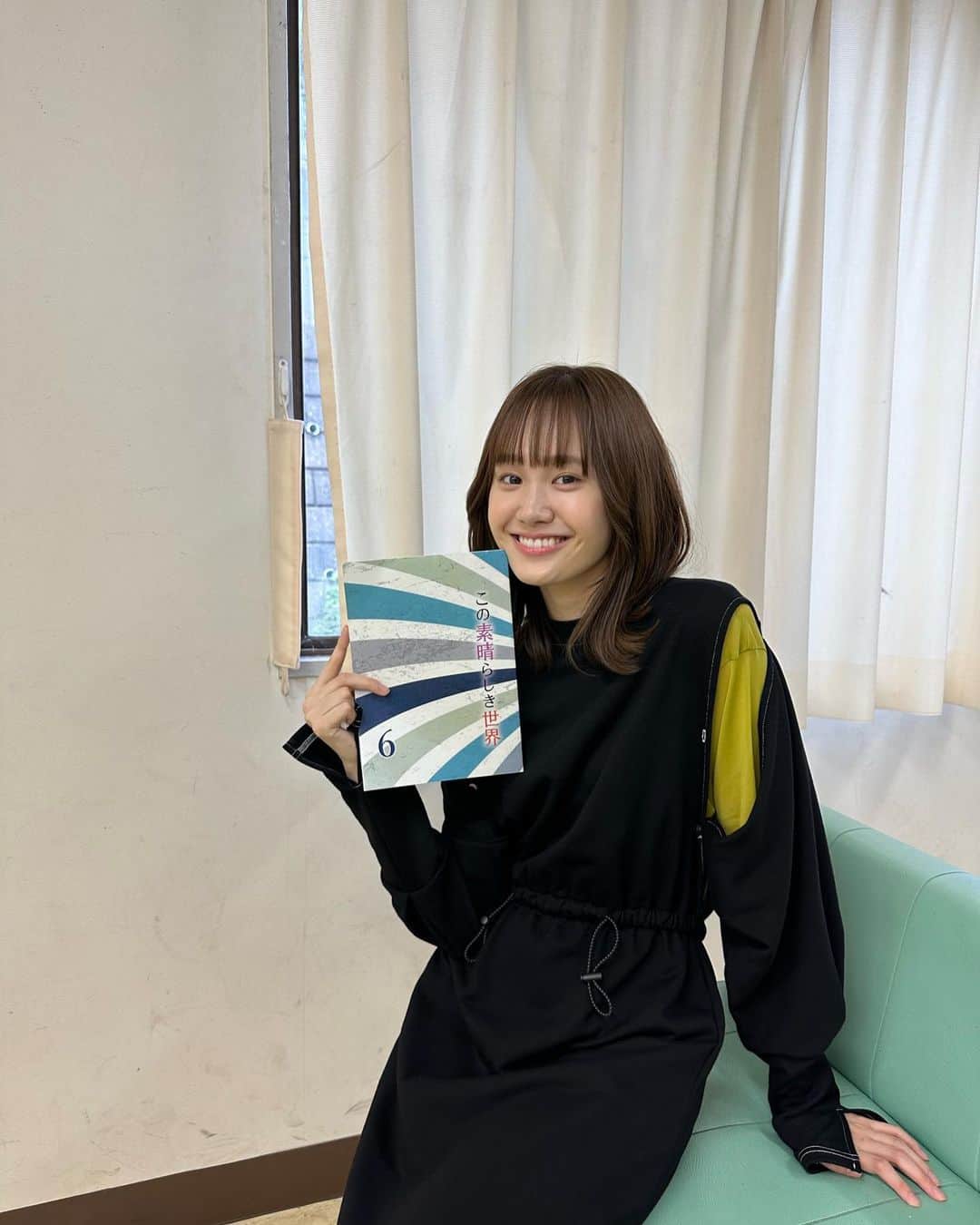 尾碕真花のインスタグラム：「. . . フジテレビ「この素晴らしき世界」6話 明日 8月24日 22:00〜 放送です。 . 亜美の想いが沢山詰まった回になってます。 . 是非ご覧下さい。 .」