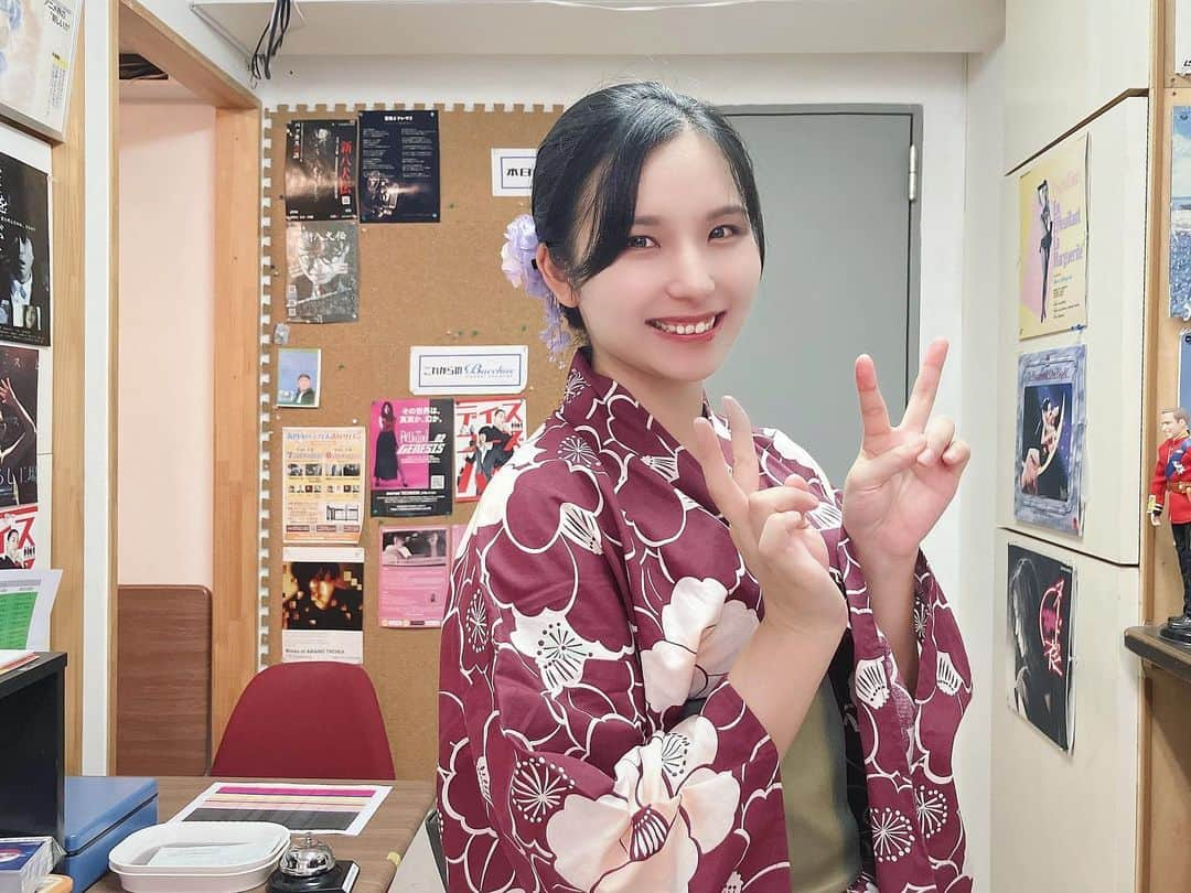 森實りこのインスタグラム：「: (写真6枚)  #もし僕 舞台挨拶の日々〜  お越しいただきありがとうございました🫶🏻  撮影時の裏話など、皆でお話ししながら色々と思い出しました☺︎︎  パンフレット大人気でしたね！getできた方はじっくり読んでください🔥  スター☆ジャンの上映から始まり、2週間続いた出演映画の舞台挨拶も終わり！ 高円寺シアターバッカスさん、お世話になりました🌱  連日たくさんの方とお会いできて嬉しかったです♡  次は撮影会でお会いしましょう〜📸  #シアターバッカス #スタージャン  #映画館」