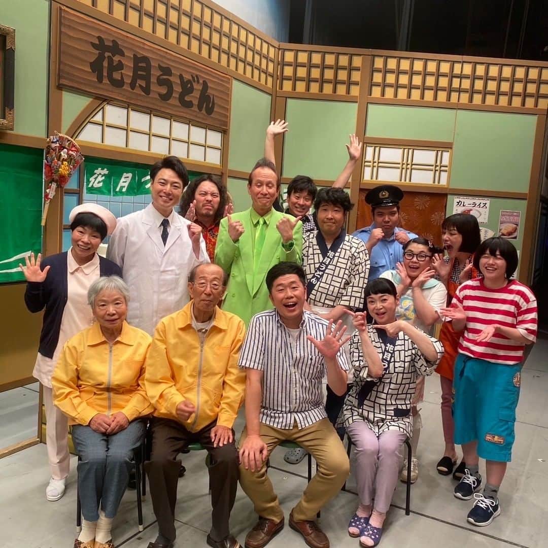 吉本新喜劇のインスタグラム：「明日21:00〜は！！ 👘BSよしもと #祇園花月 presents #吉本新喜劇👘 🐎吉田裕🐎週の放送です💃  スマホからでもご覧いただけますので ぜひにぎやかな新喜劇をお楽しみください🥳 http://onl.bz/vj5HvGf  詳しくはこちらのHPから👇」