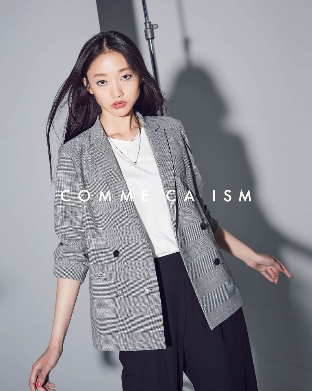 COMME CA ISMさんのインスタグラム写真 - (COMME CA ISMInstagram)「#commecaism #コムサイズム #ファッション #ファッションコーデ #ジャケットコーデ #レディースコーデ #レディースジャケット #ダブルブレスト #グレンチェックジャケット   @commecaism_official」8月23日 19時45分 - commecaism_official